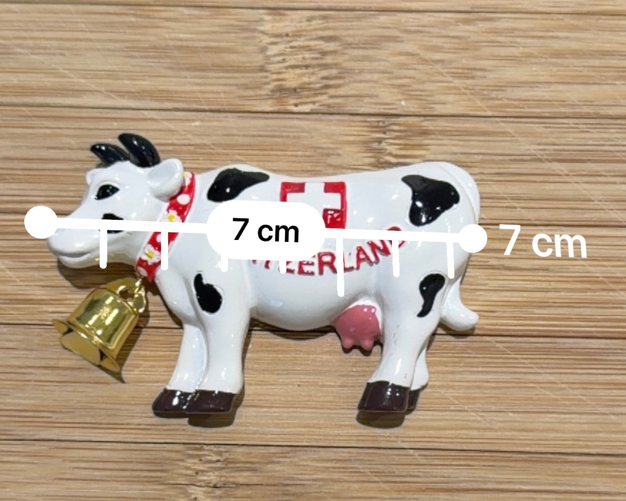 Schweizer Kuh mit Glocke – Hochwertiger 3D Magnet Schweiz Souvenir